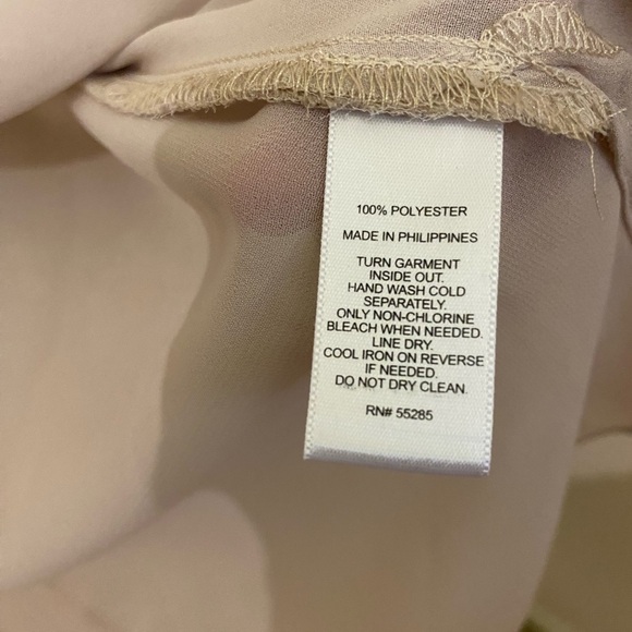 Express Women Blouse - Picture 5 of 6